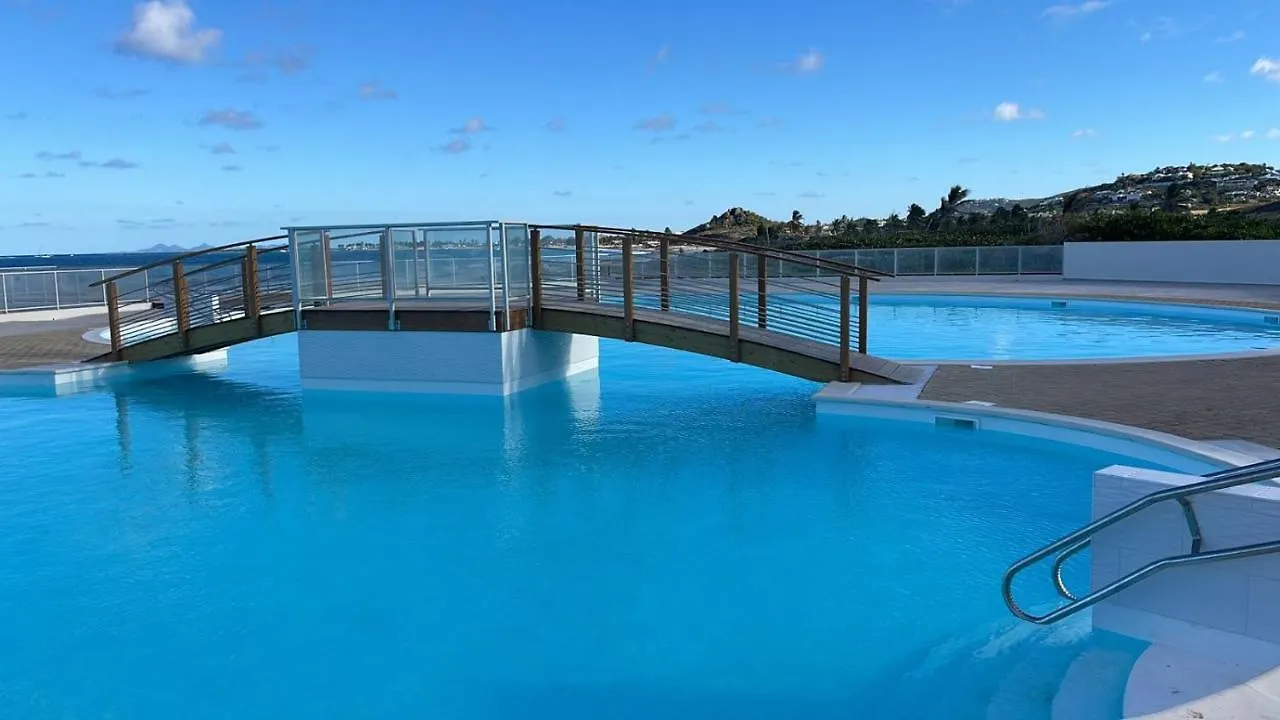 Reves De Tropiques - Grands Studios Avec Piscine Vue Ocean Acces Plage Direct Cul de Sac